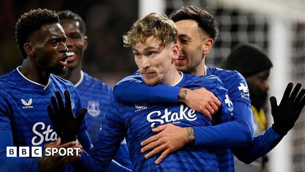 Everton învinge Nottingham Forest, Garner strălucește în victoria 2-0