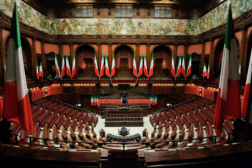 Guvernul Italiei a aprobat luni un decret care prevede continuarea ajutorului militar destinat Ucrainei până în 2026, în anii care vor urma războiului declanșat de Moscova