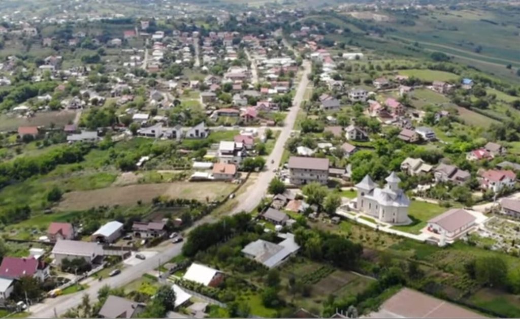 Un acces controversial în red snage mai mult decât un simplu conflict local: o dispută de ani de zile din comuna Rediu ajunge la finalul unui proces judecătoresc care evidențiază probleme majore în gestionarea autorizațiilor edilitare și în respectarea procedurilor legale