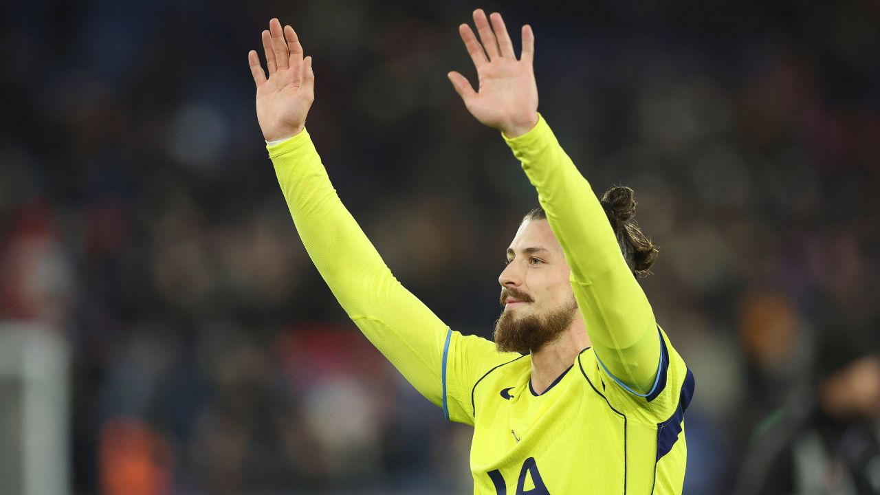 [ad_1] Internaționalul român a finalizat un episod greu, în această seară: 332 de zile de absență din cauza unei leziuni suferite pe 30 ianuarie 2025