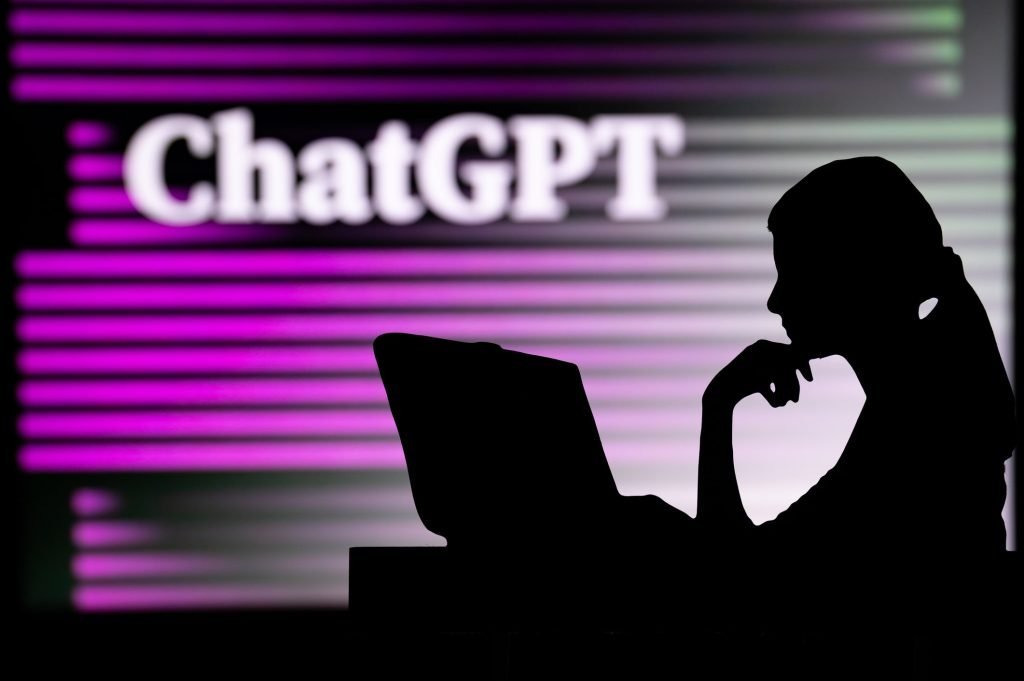 OpenAI pregătește lansarea unei versiuni revoluționare a chatbottului ChatGPT, destinată exclusiv adulților, dar cu o componentă despre care compania păstrează încă un mister: conținutul erotic