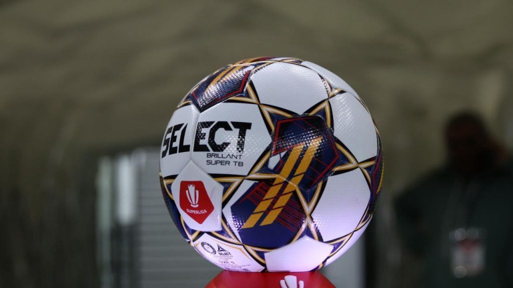 Echipă din Superligă aduce noi jucători: „Vor mai urma 2-3 transferuri”