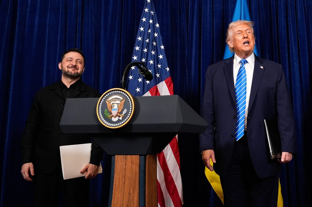 Trump și Zelenski fac pași spre un acord de pace, dar obstacolele rămân Volodimir Zelenski și Donald Trump au avut o întâlnire de aproximativ trei ore la reședința acestuia din Mar-A-Lago, discutând despre progresele în negocierile pentru un acord de pace între Ucraina și Rusia
