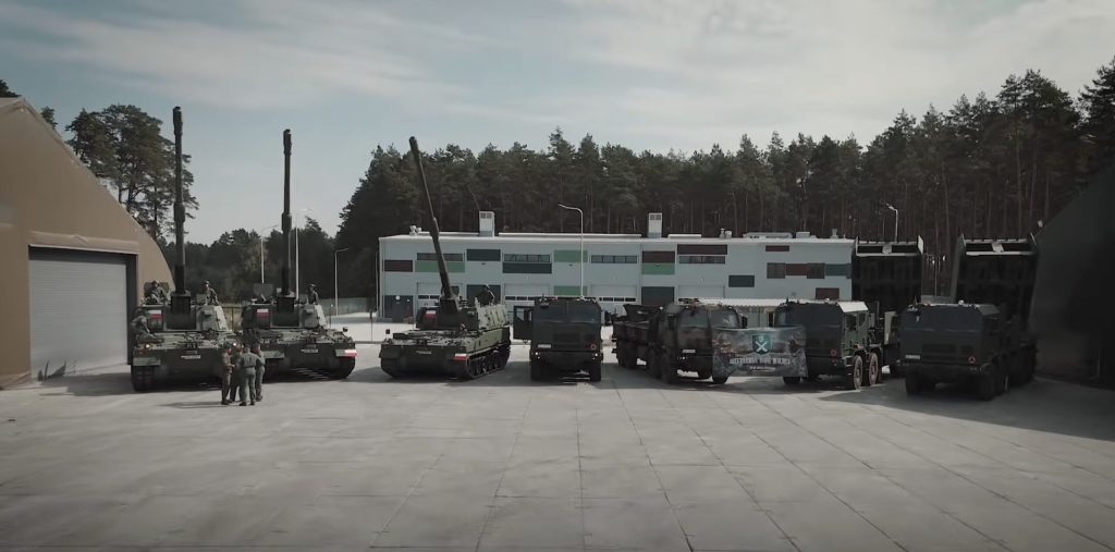 Polonia a făcut un pas decisiv în dezvoltarea propriului arsenal militar, semnând un contract de aproape 3,3 miliarde de euro pentru consolidarea și extinderea capacității de producție a rachetelor ghidate cu precizie