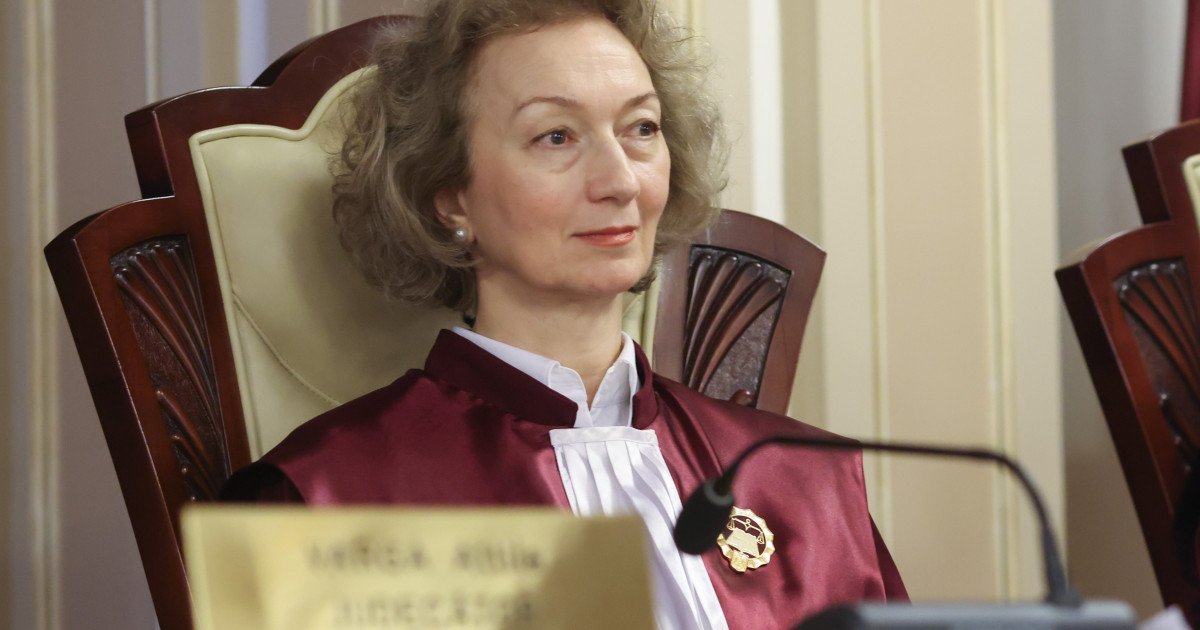 Ce spune președinta CCR despre întreruperea ședinței privind pensiile magistraților. „Mai citesc şi eu presa”