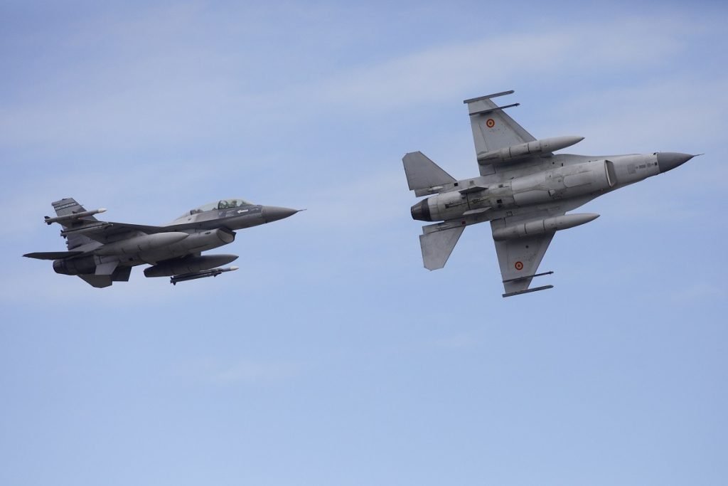 Forțele aeriene române au ridicat două avioane F-16 din cauza atacurilor cu drone asupra porturilor ucrainene de la Dunăre