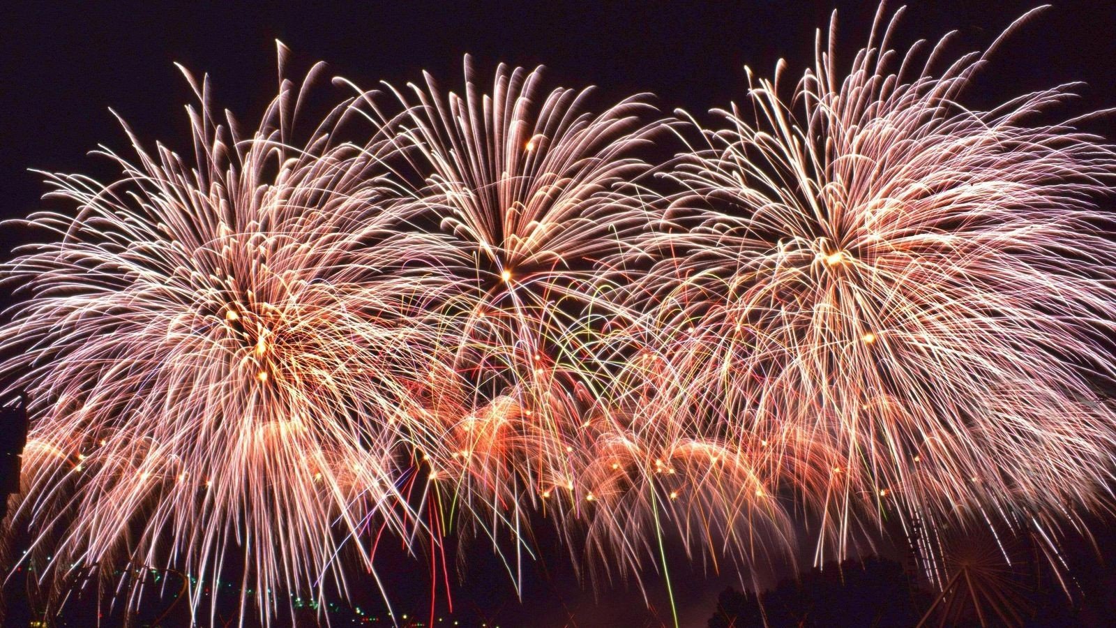 Cât timp este acceptabil să spui „Frohes Neues”? Norme și tradiții.