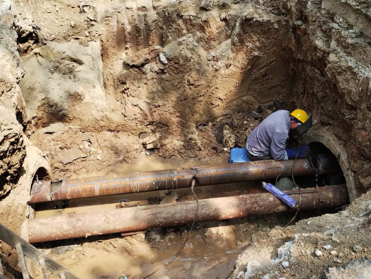 Primăria Capitalei se află în fața unei noi crize financiare legate de serviciul de termoficare, după ce a acumulat datorii de peste 100 de milioane de euro către compania municipală Termoenergetica București (CMTEB)