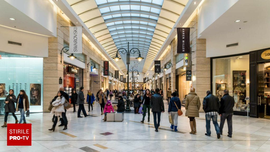 Românii care își doresc să facă ultimele cumpărături de Revelion vor trebui să fie atenți la programul marilor centre comerciale pe 31 decembrie 2026