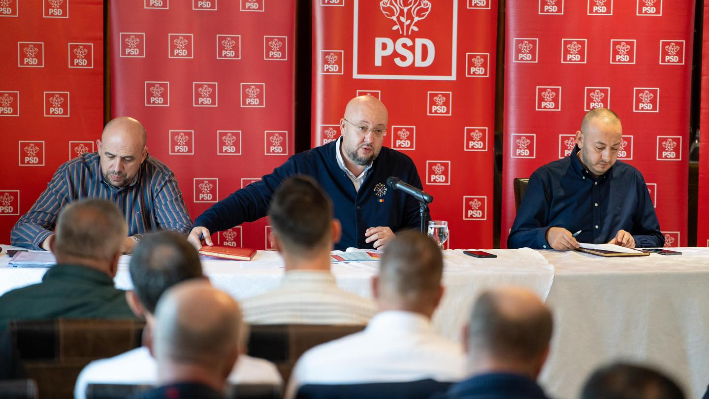 Constantin Rădulescu: PSD trebuie să rămână la guvernare, iar dacă se face schimbare, PNL și USR trebuie să plece Liderul social-democrat din Vâlcea, Constantin Rădulescu, a reiterat poziția parte din structura partidului privind actuala situație politică a coaliției de guvernare