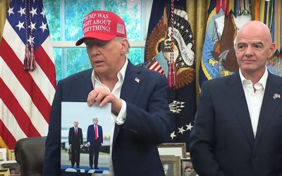 Donald-Trump-anunta-tragerea-la-sorti-pentru-mondialul-de-Fotbal-din-2026.jpg - ReactiveNews