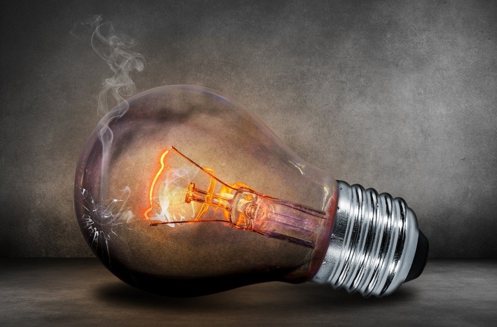 Vești pentru toți clienții Hidroelectrica. Cum vor fi emise facturile pe luna decembrie