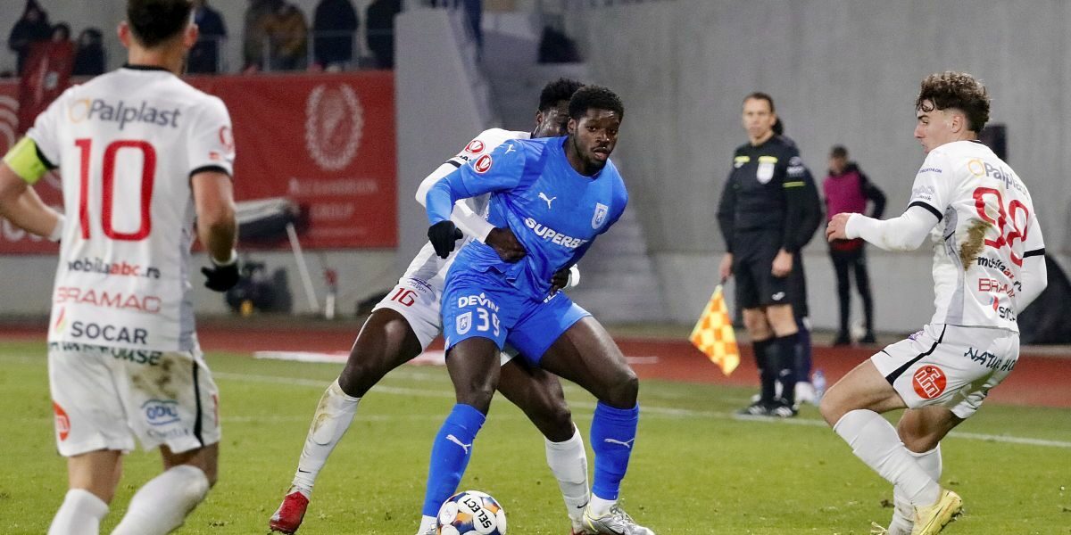 Gestul-lui-Steven-Nsimba-care-l-a-scos-din-calculele-lui-Filipe-Coelho-si-care-l-a-pus-pe-lista-de-t.jpeg - ReactiveNews