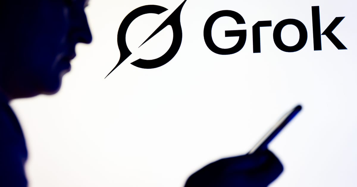 Francezii investighează proliferarea deepfake-urilor sexuale pe X Autoritățile franceze au anunțat că vor deschide o anchetă privind proliferarea deepfake-urilor sexuale generate de platforma de inteligență artificială Grok, publicate pe rețeaua socială X