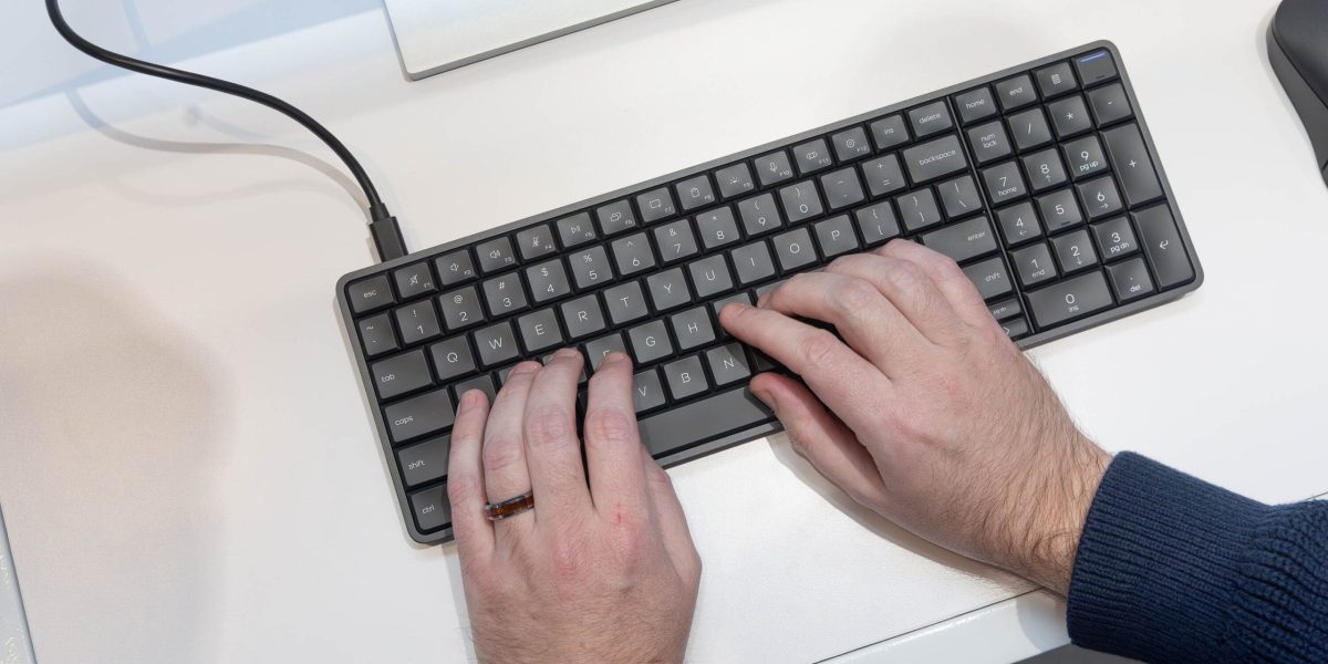 HP-EliteBoard-G1a-scaled.jpg - ReactiveNews