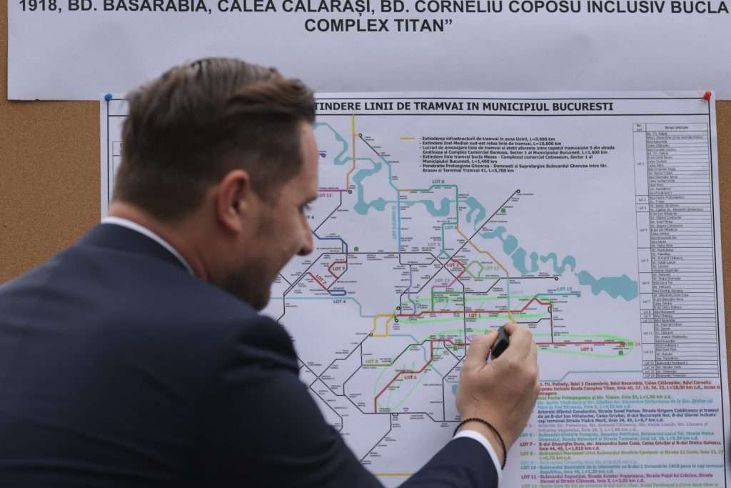 Transportul public din București în pragul colapsului: criza financiară duce la blocaj total Situația Societății de Transport București (STB) devine din ce în ce mai critică