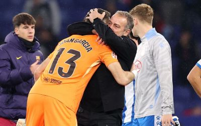 Barcelona's Joan García 'unbelievable' in hostile homecoming