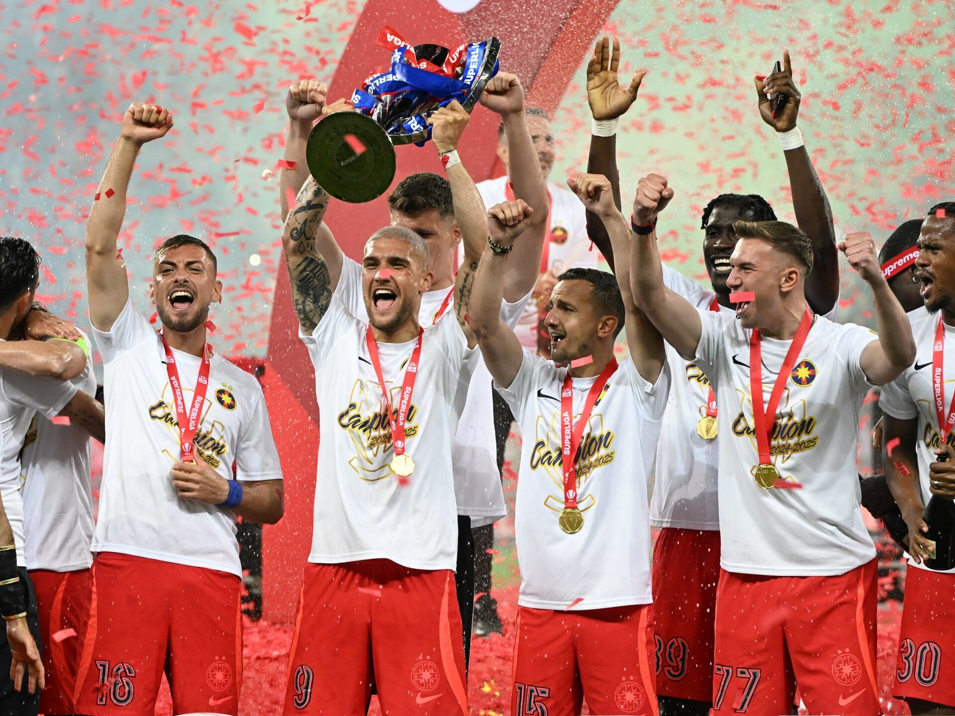 Fostul jucător FCSB refuză să plece, în ciuda dorinței clubului!