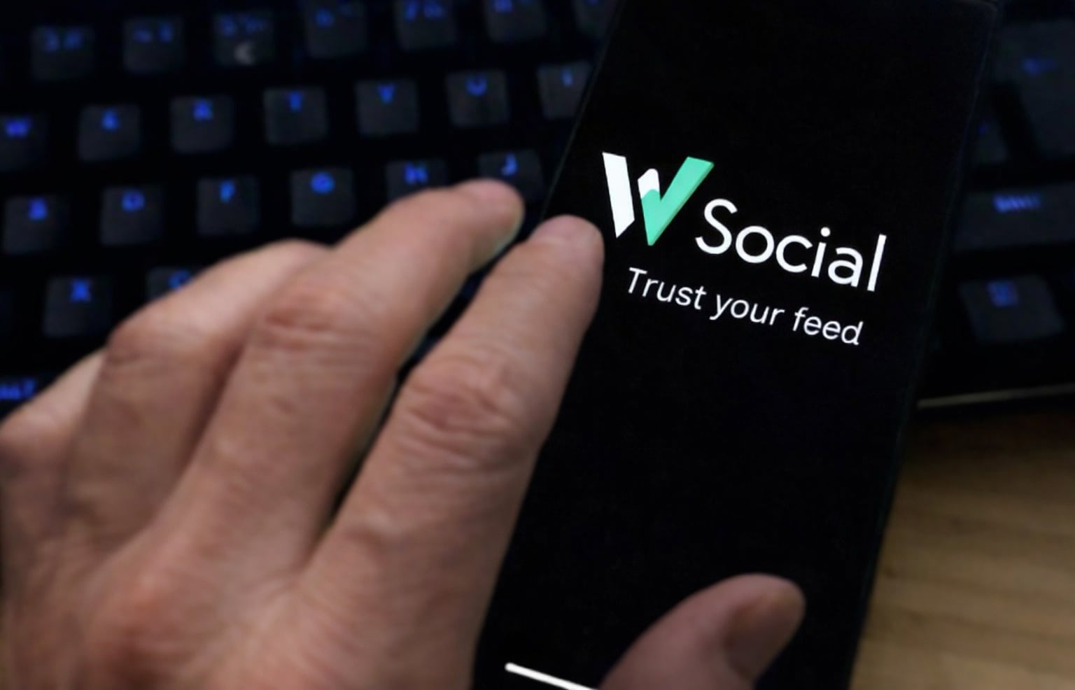 Europa își vrea propriul spațiu digital, iar lansarea platformei W pare să fie un semnal clar în această direcție