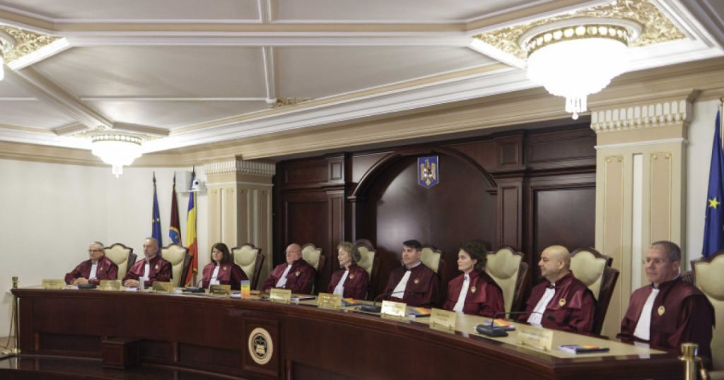 Contestații în instanță pentru doi judecători CCR: implicații majore!