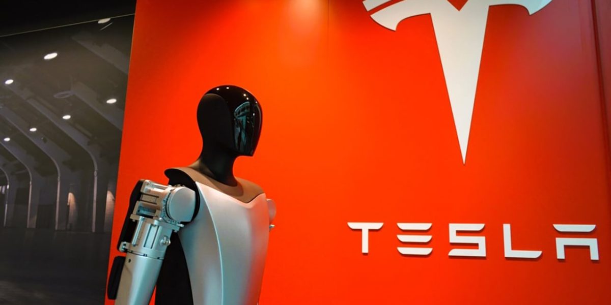 Tesla-Optimus-humanoid.jpg - ReactiveNews