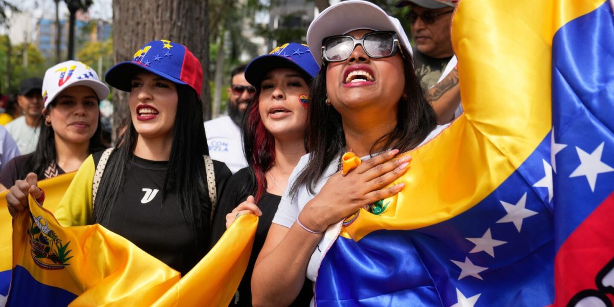 Photos show people reacting to a US attack on Caracas, Venezuela, and the capture of the president