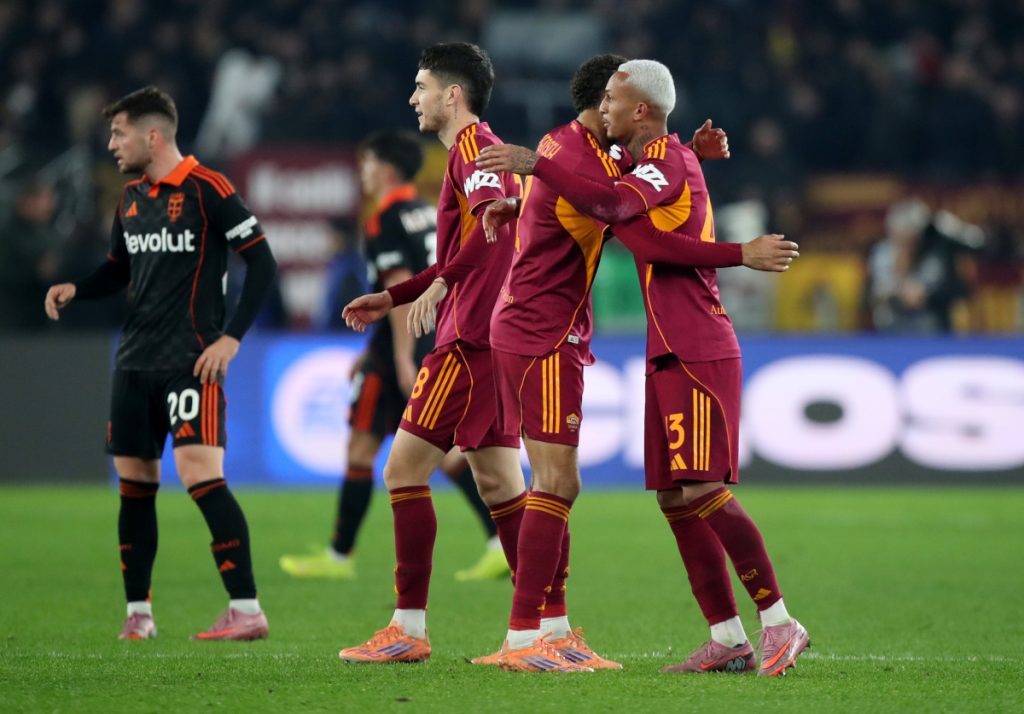 Baldanzi absent în confruntarea cu Atalanta Într-o mișcare surprinzătoare, Tommaso Baldanzi nu va face parte din lotul AS Roma pentru întâlnirea cu Atalanta, programată mâine la Bergamo