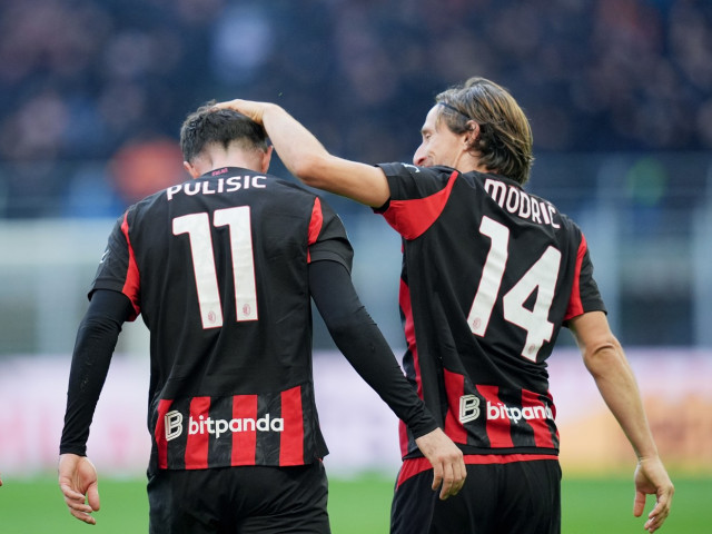 ZGNmYzgxNjk4NmFkMDBhZTk2ZjQ2YzgxYjgxMWJmMg.thumb_.jpg - ReactiveNews