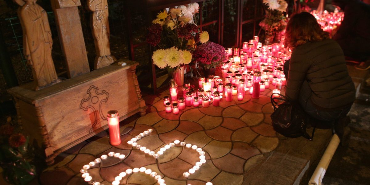 aD02MzAmemM9MSZoYXNoPWQzMzAzMmQ4MmY1YWEyNDY2NzgxNGFlOGM2NzAxYmQz.thumb_.jpg - ReactiveNews