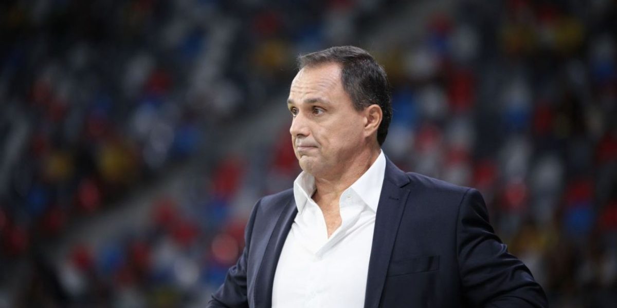 basarab-panduru-singur-impotriva-tuturor-au-fost-probleme-romania-nu-a-facut-un-meci-bun.jpg - ReactiveNews