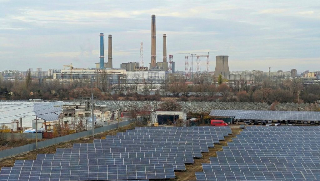 Criza sistemului de termoficare din București se adâncește pe zi ce trece, confruntându-se cu o situație aproape de colaps