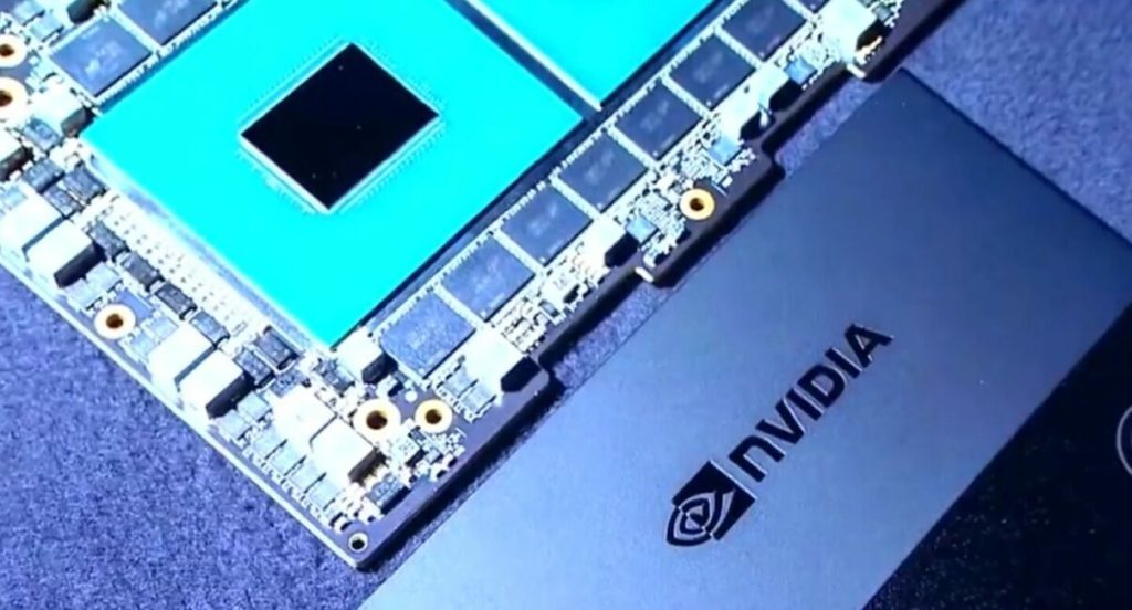 Furnizorii Nvidia au întrerupt temporar producția cipului de inteligență artificială H200 pentru piața din China, o veste neașteptată ce schimbă peisajul global al semiconductorilor și accentuează tensiunile geopolitice dintre Washington și Beijing
