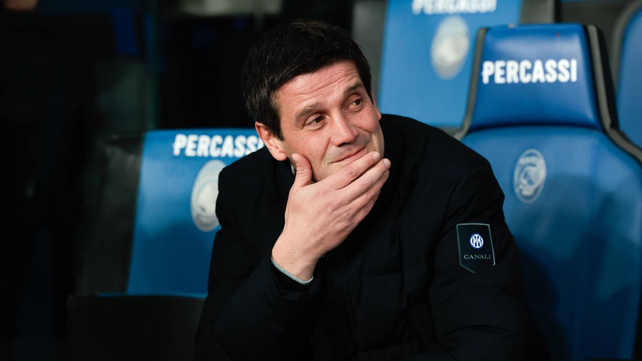 Cristi Chivu, figura proeminentă a succesului Interului în Serie A Inter Milano a început sezonul cu dreptul, iar Cristian Chivu, fostul căpitan al clubului, continuă să reprezinte un exemplu de dedicare și talent pe banca tehnică