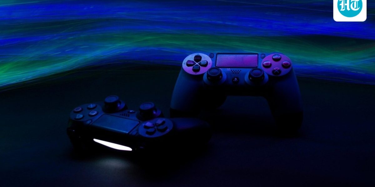 controller_1767559990654_1767559990765.jpg - ReactiveNews