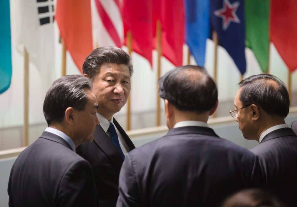 Eșecul unei încercări de captured al lui Nicolás Maduro ar putea avea consecințe majore pentru China, unul dintre cei mai mari parteneri comerciali ai Venezuelei, iar această situație ridică semne de întrebare cu privire la relația complicată dintre Caracas și Beijing