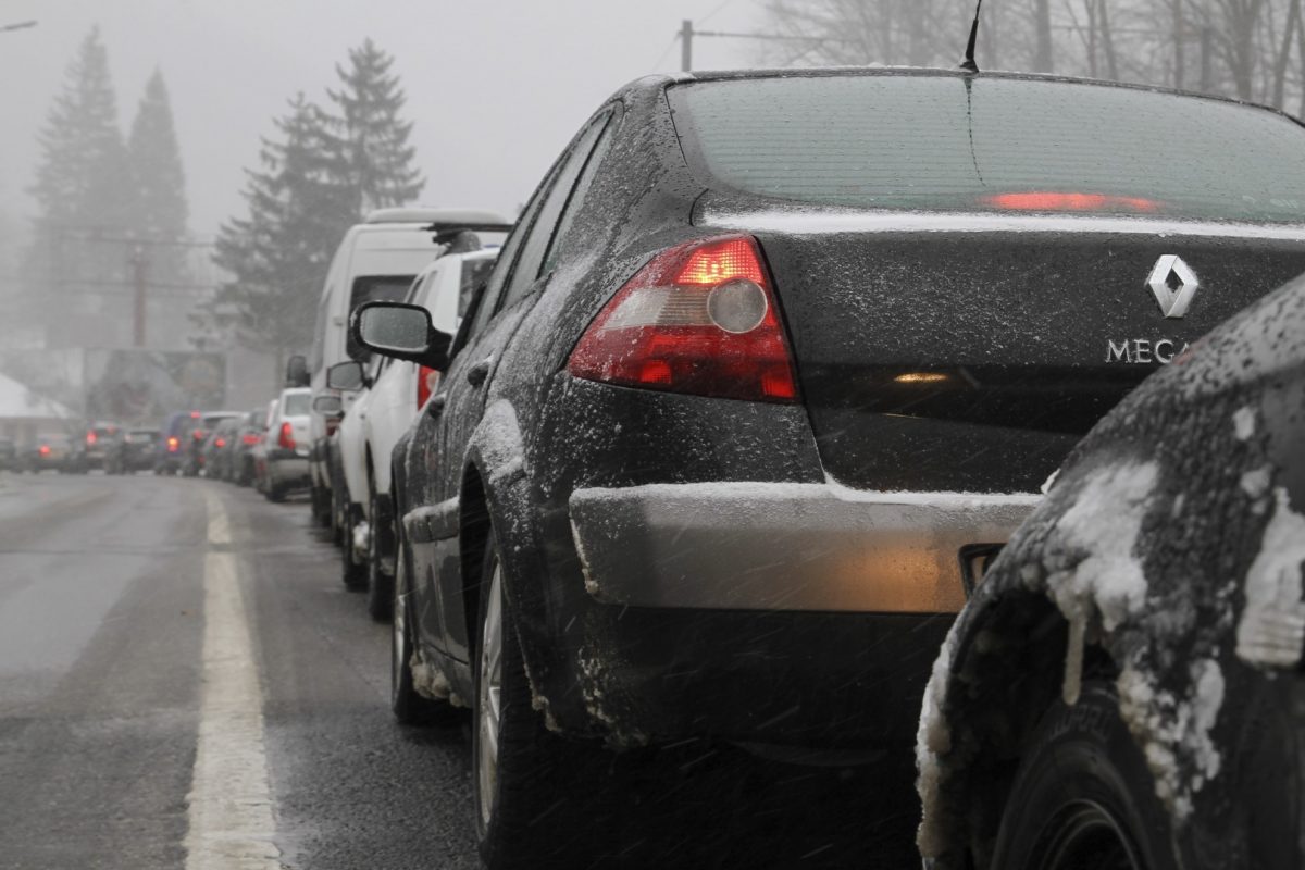 Cozi de până la 7 km pe DN1, sens spre Brașov