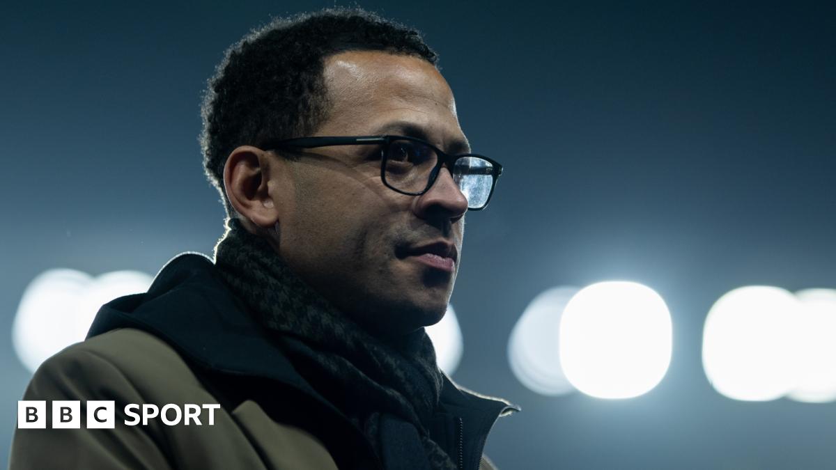 Chelsea l-a numit pe Liam Rosenior noul antrenor al echipei!
