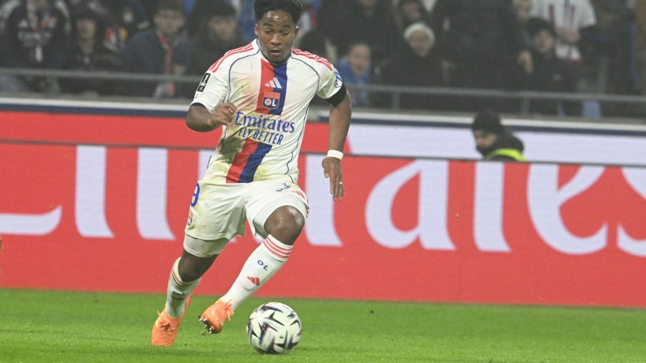 Endrick reușește hat-trick în Metz-Lyon, meci cu 7 goluri! Lille- Strasbourg live pe VOYO, Nantes pierd 1-4 cu Nice.