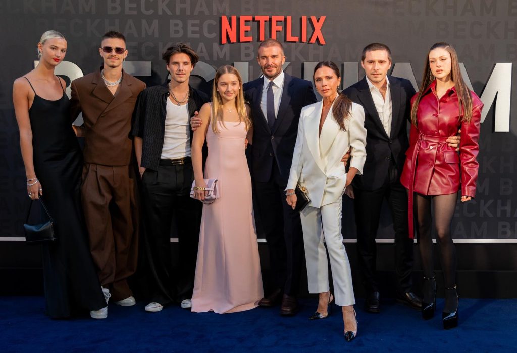 Brooklyn Beckham, fiul cel mare al fostului star de fotbal David Beckham și al fostului fashion icon Victoria Beckham, a șocat recent printr-o postare aparent neobișnuită pe Instagram