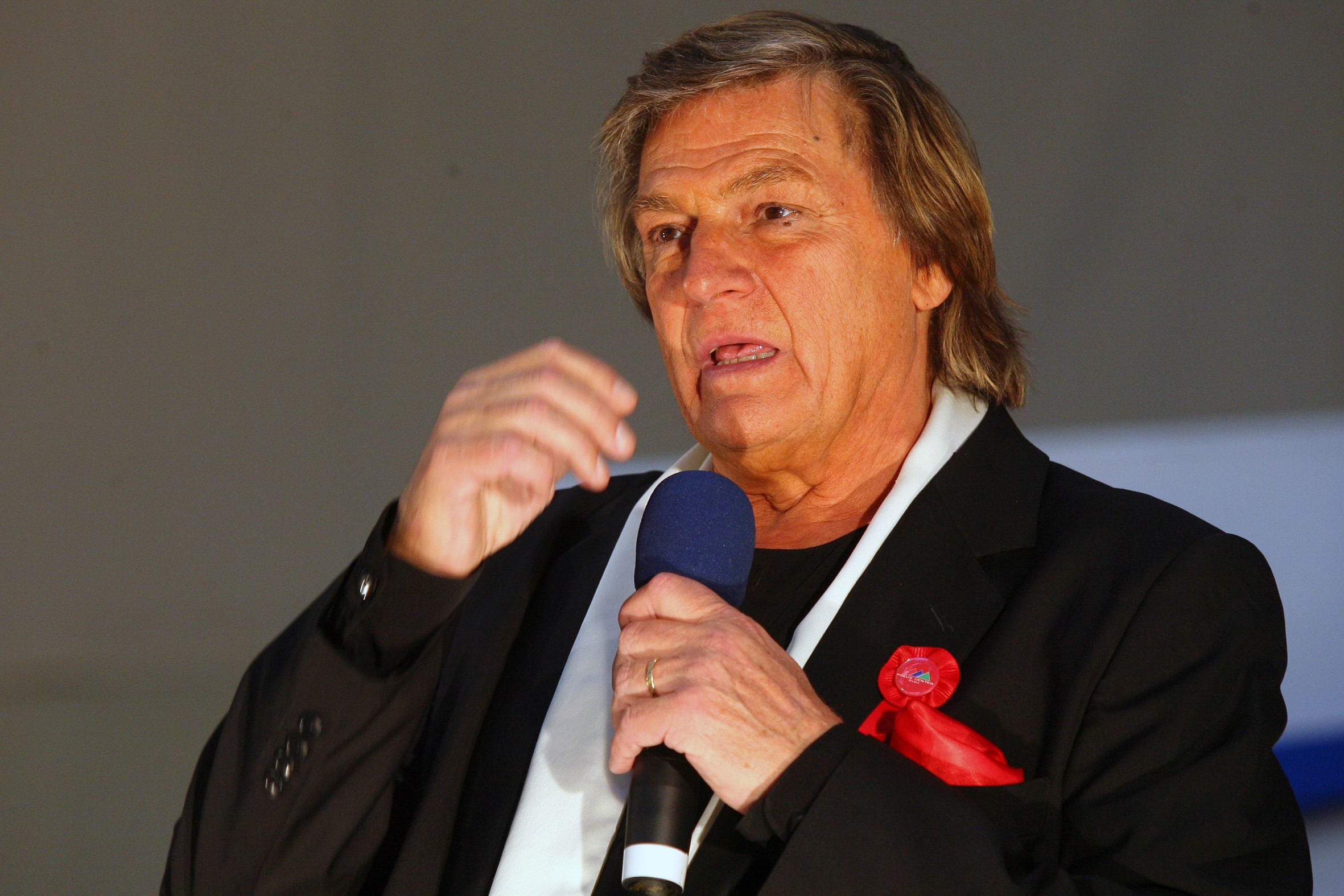 Florin Piersic, o legendă a teatrului românesc, își sărbătorește 90 de ani pe scena Naționalului Pe 26 ianuarie 2026, Teatrul Național I.L