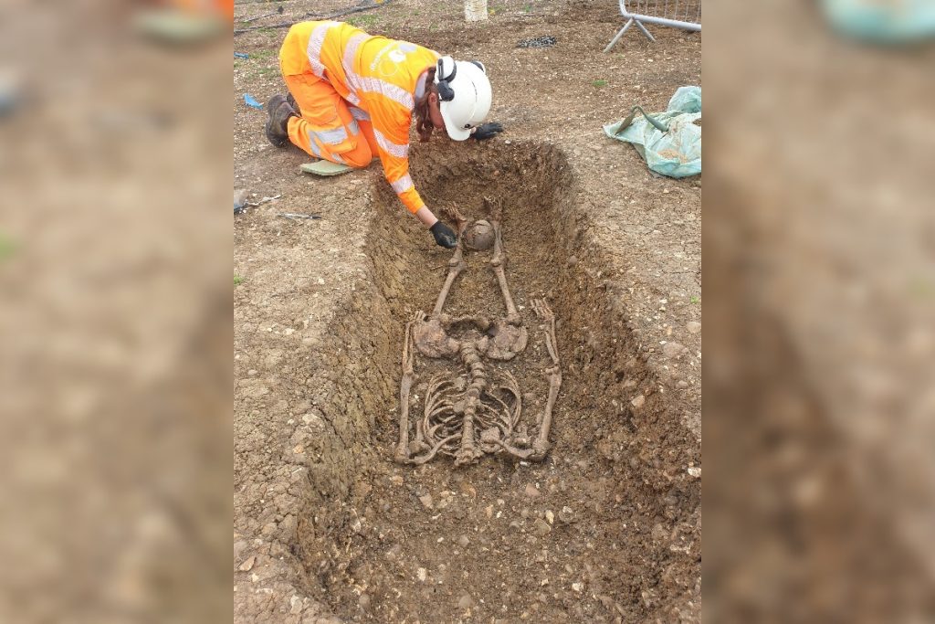 Descoperire arheologică revoluționară: prima dovadă a sifilisului în America antică Arheologia aduce în prim-plan o descoperire de o importanță majoră: cea mai veche dovadă a existenței bacteriei responsabilă de sifilis a fost identificată într-un schelet de acum 5.500 de ani, din zona actualei Columbia