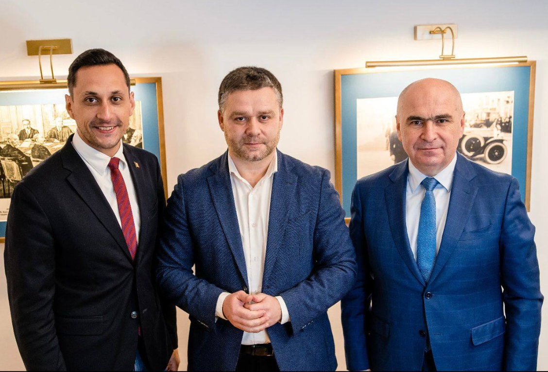 Vlad Gheorghe, fost europarlamentar și candidat la Primăria Capitalei, a fost numit recent în poziția de consilier onorific al prim-ministrului Ilie Bolojan, începând cu data de 2 februarie 2026