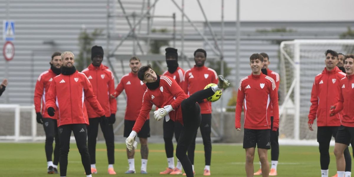 imagen-del-ultimo-entrenamiento-del-sevilla-fc-16-9-aspect-ratio-default-0_da39.jpg - ReactiveNews