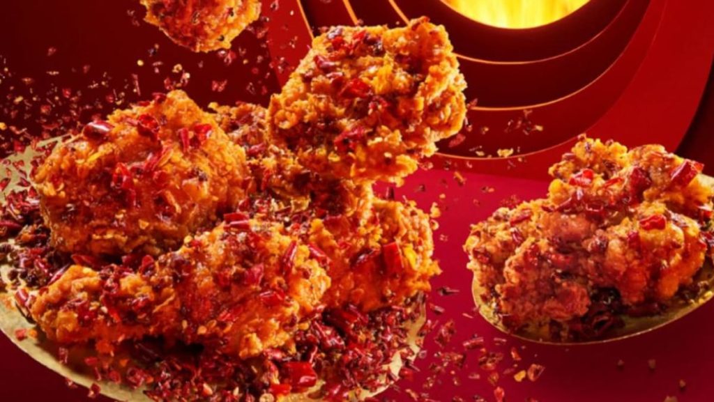 KFC Singapore lansează un meniu incendiar de Anul Nou Chinezesc KFC Singapore aduce un suflu inedit pentru sărbătorile de Anul Nou Chinezesc, cu un meniu limitat ce va fi disponibil între 14 ianuarie și 25 februarie