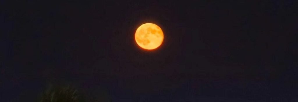 România va avea parte de un spectacol rar al cerului în primul weekend al anului 2026, odată cu o superlună plină vizibilă cu ochiul liber