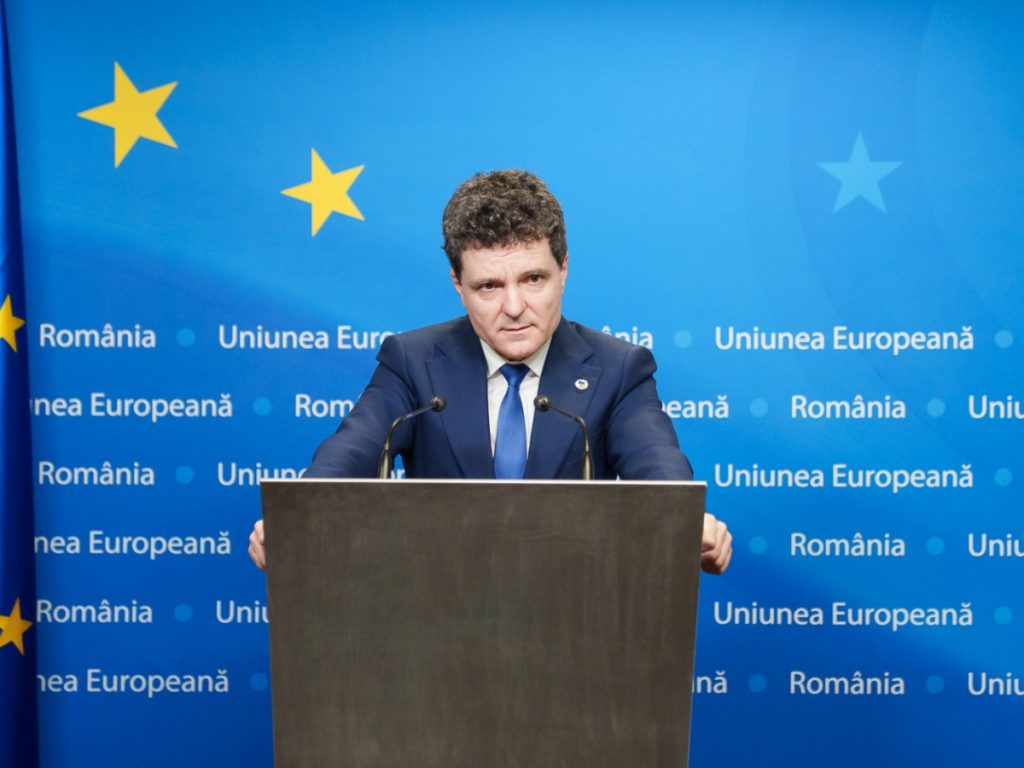 Nicușor Dan participă la o întâlnire crucială a alianței pro-ukraine în Franța, în timp ce la Kiev se discută ultimele detalii ale planurilor de sprijin occidental Primarul general al capitalei, Nicușor Dan, va reprezenta România la o reuniune de înalt nivel a liderilor europeni susținători ai Ucrainei, eveniment ce va avea loc marți, 6 ianuarie, la Palatul Élysée din Paris