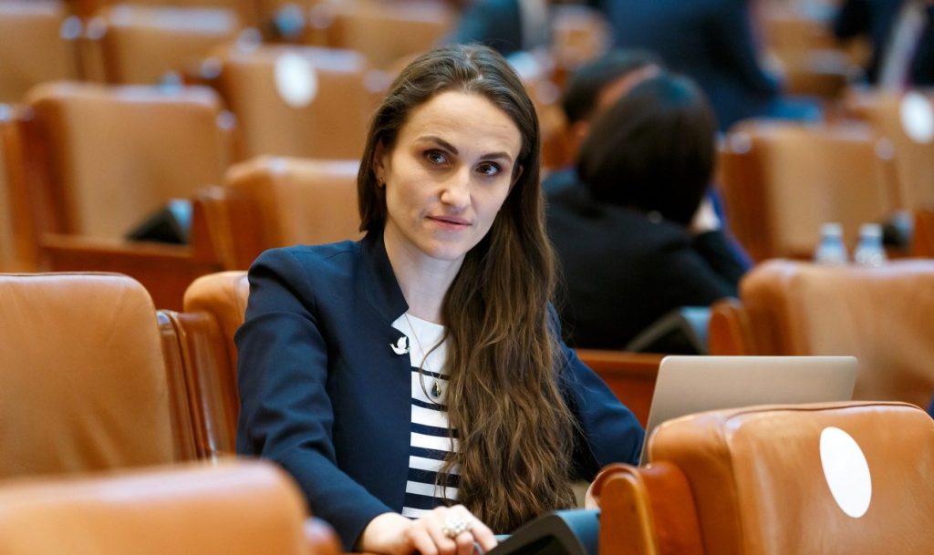 România urmărește un rol activ în promovarea unei poziții comune UE privind Venezuela, în contextul tensiunilor politice și al incertitudinii internaționale Autoritățile române continuă să-și consolideze poziția în cadrul Uniunii Europene privind situația complicată din Venezuela, în contextul în care tensiunile politice și conflictele interne persistă de ani buni