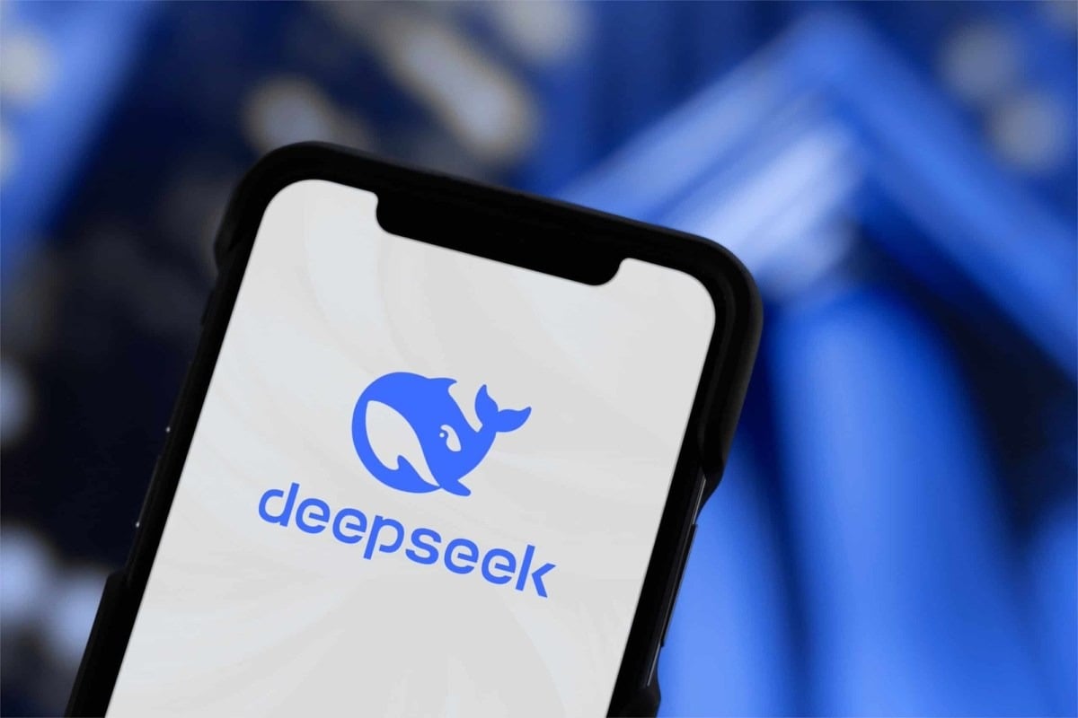 Descoperirea unui nou model de gândire în inteligența artificială: cum diversitatea de perspective sporește performanța În lumea inteligenței artificiale, tendința aproape instinctivă până în prezent a fost să crească numerele, mărind parametrii modelelor pentru a produce răspunsuri mai precise și mai sofisticate