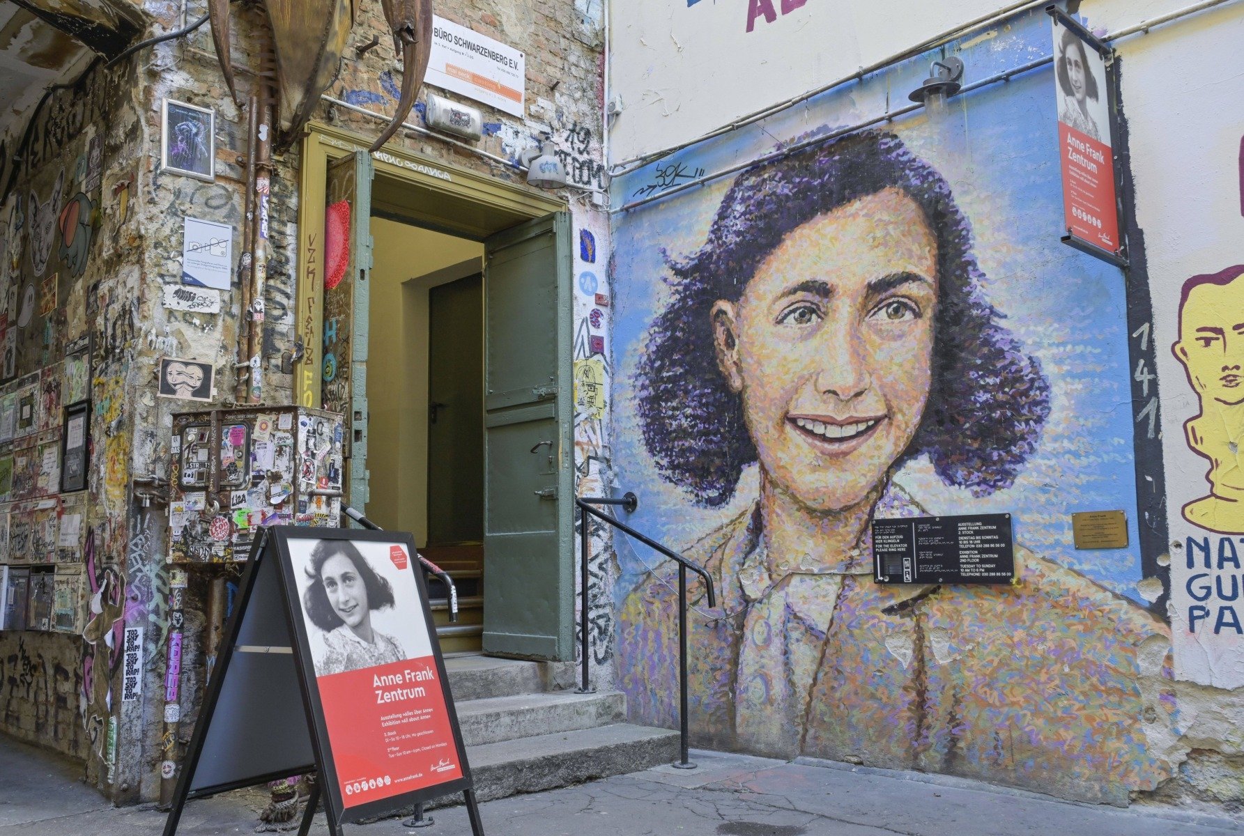 Eva Schloss, supraviețuitoare a Holocaustului și sora vitregă a Annei Frank, a decedat la 96 de ani