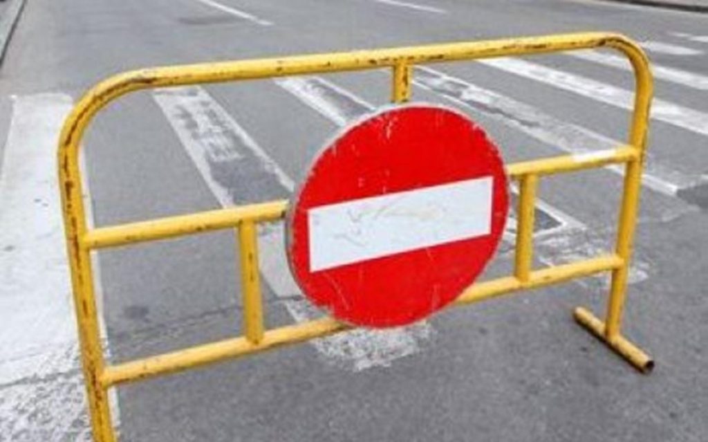Traficul în București surprinde din nou cu restricții temporare și devieri de circulație, în contextul unor ample lucrări de infrastructură care vizează modernizarea rețelei de metrou și reabilitarea drumurilor principale